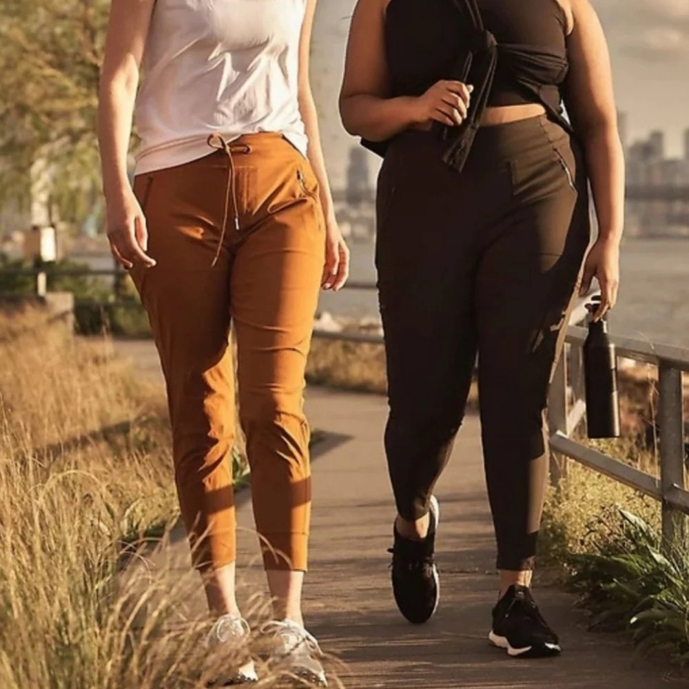 Athleta Trekkie North Joggers